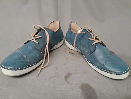 BOXED PAIR OF RIEKER SHOES IN BLUE EU SIZE 40