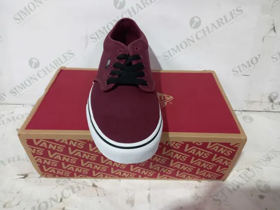 BOXED PAIR OF VANS ATWOOD CANVAS SHOES IN OXBLOOD/WHITE UK SIZE 10