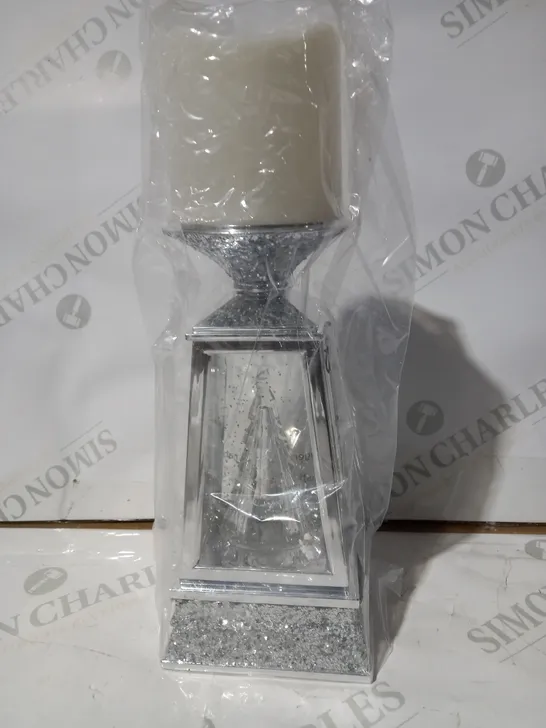 JULIEN MACDONALD FLAMELESS CANDLE HOLDER WITH SWIRLING GLITTER CHRISTMAS TREE 