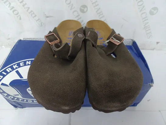 BOXED PAIR OF BIRKENSTOCK BOSTON BS SHOES - SIZE 36