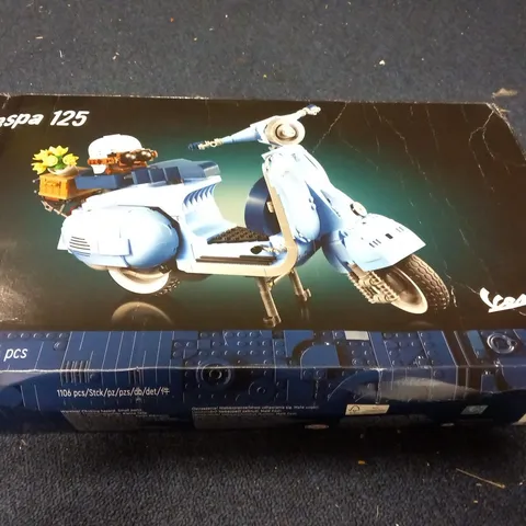 BOXED LEGO 10298 VESPA 125 1960S