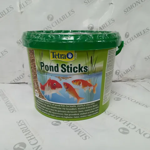 TUB OF APPROXIMATELY 1KG OF TETRA POND STICKS FISH FOOD