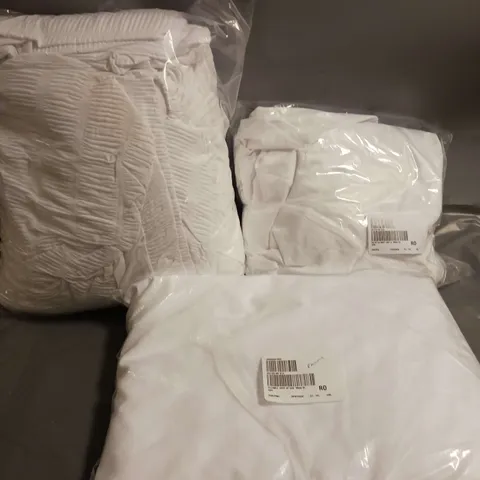 LOT OF 3 BEDDING SETS WHITE ASSORTED SIZES