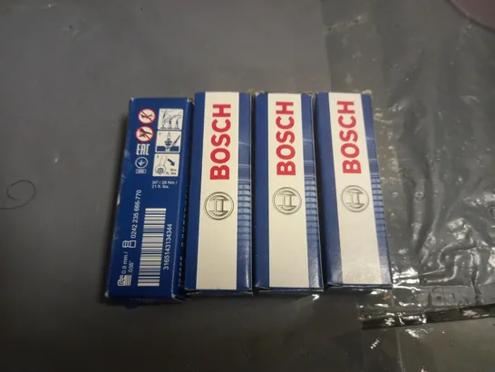 PACK OF 4 BOSCH SPARK PLUGS 