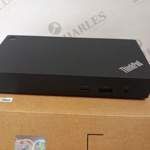 BOXED LENOVO THINKPAD UNIVERSAL USB-C DOCK