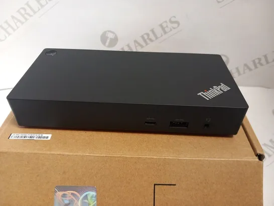 BOXED LENOVO THINKPAD UNIVERSAL USB-C DOCK