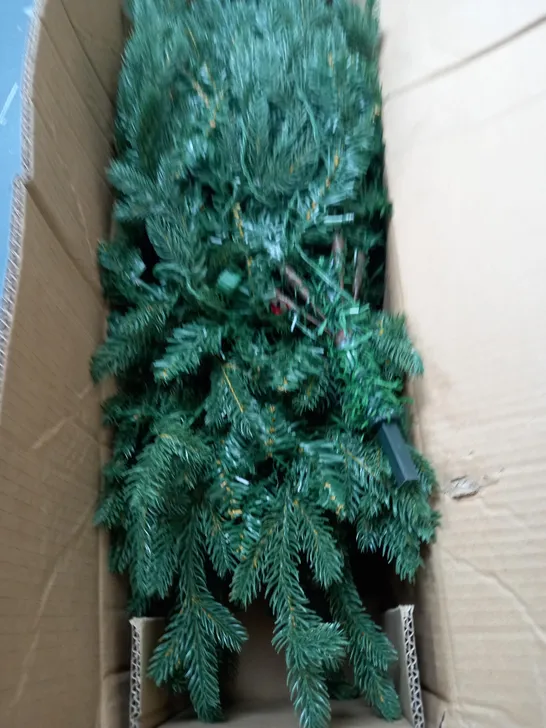 BOXED HOME REFLECTIONS PRE-LIT CHRISTMAS TREE - 5FT