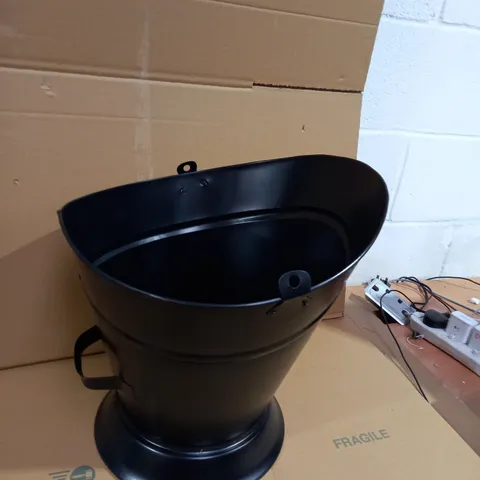 BLACK STEEL BUCKET 