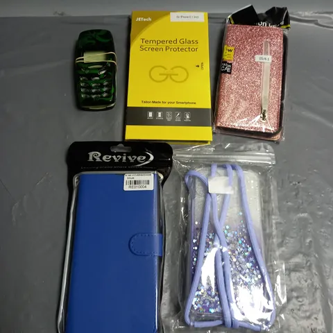 LOT OF APPROXIMATELY 20 MOBILE PHONE ACCESSORIES TO INCLUDE SCREEN PROTECTORS AND CASES
