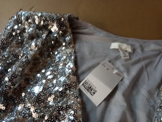 H&M SILVER SEQUIN DRESS - EUR M