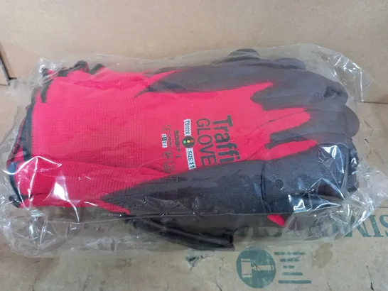 PACK OF APPROXIMATELY 10 BRAND NEW PAIRS OF TRAFFI GLOVE PROTECTIVE GLOVES IN RED/BLACK SIZE UNSPECIFIED