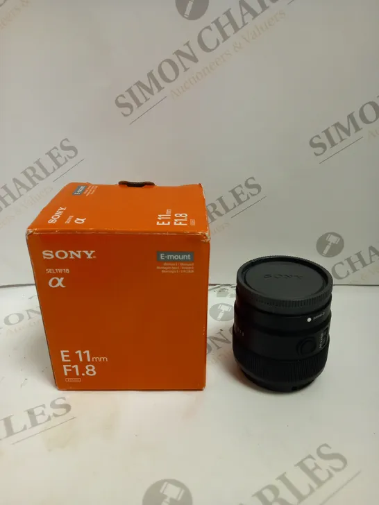 BOXED SONY E-MOUNT SEL11F18 11MM PRIME CAMERA LENS 