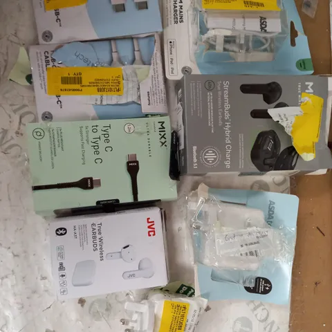 LOT OF 8 TO INCLUDE MIXX FAST CHARGER, MIXX EARBUDS, ECT.