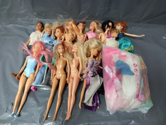 LOT OF APPROXIMATELY 10 ASSORTED DOLLS WITH CLOTHES