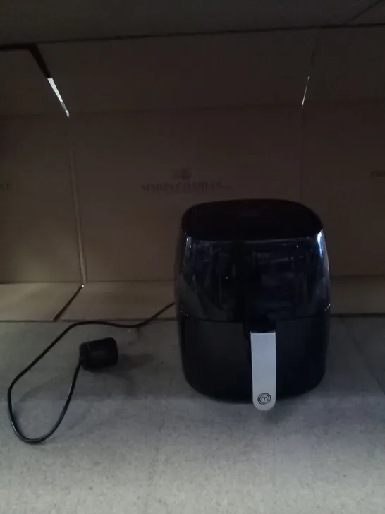 BOXED MASTERCHEF 4.5L DIGITAL AIR FRYER 