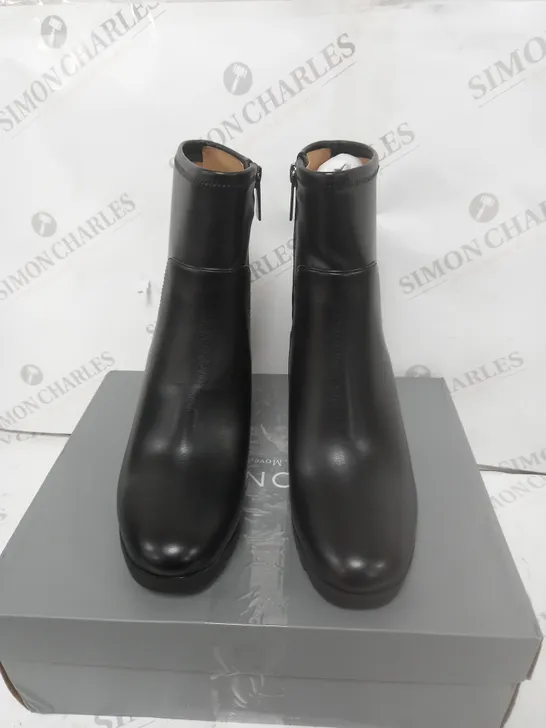 BOXED VIONIC RONAN BLACK HEEL BOOT SIZE 5