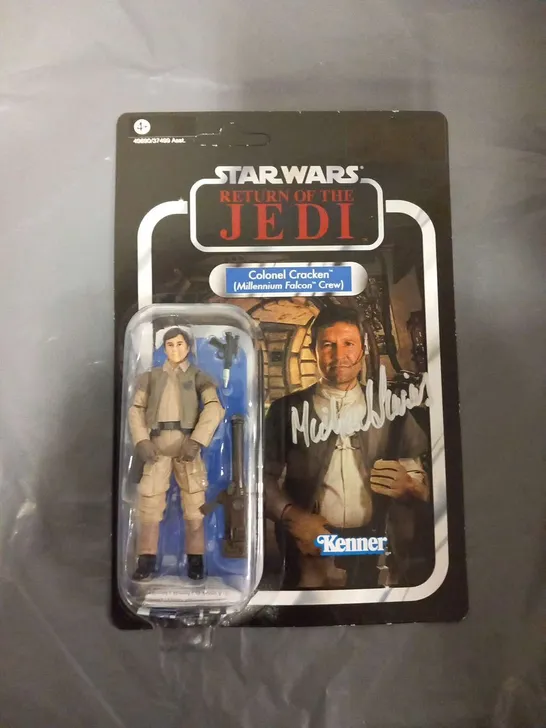 BOXED KENNER STAR WARS RETURN OF THE JEDI COLONEL CRACKEN MILLENIUM FALCON CREW FIGURE SIGNED BY MICHAEL STEVENS IN PLASTIC DISPLAY CASE