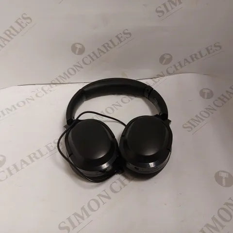 WIRELESS NOISE CANCELLING HEADPHONES