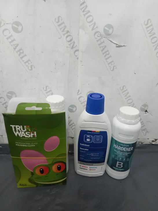 TOTE OF APPROX 10 CLEANING PRODUCTS TO INCLUDE ADHESIVE , DESCALER , GLASS CLEANER , ETC 