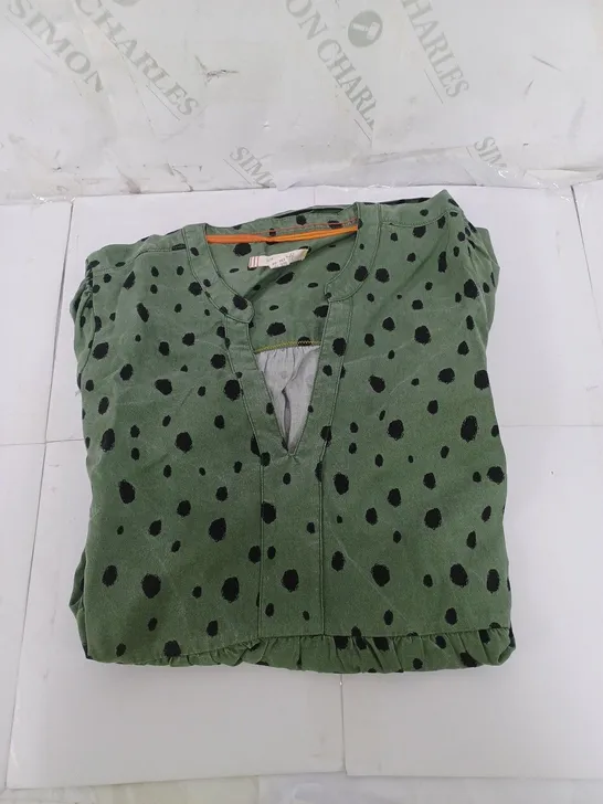 WHITE STUFF LONG TOP WITH SHORT SLEEVES IN GREEN SIZE UK 10 