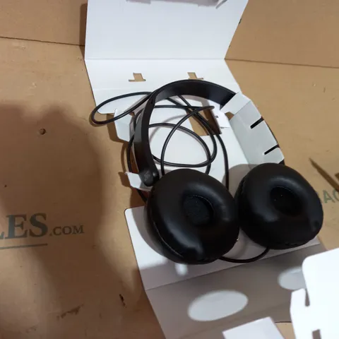 HA-S31M POWERFUL SOUND STEREO HEADPHONES