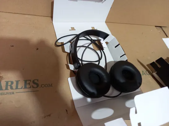 HA-S31M POWERFUL SOUND STEREO HEADPHONES