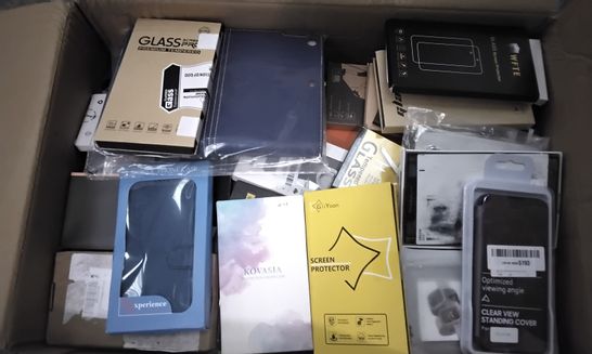 PALLET OF APPROXIMATELY 26 BOXES OF ASSORTED PHONE CASES INCLUDING ESR PROTECTIVE TABLET CASE, TEMPERED GLASS SCREEN PROTECTOR, CLEAR VIEW STANDING COVER, KOVASIA PROTECTION CASE, GIIYOON PROTECTOR 