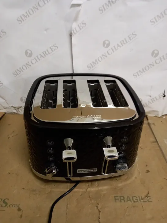 MORPHY RICHARDS VECTOR 4 SLICE TOASTER 248131 BLACK