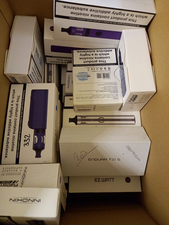 LOT OF APPROX 20 ASSORTED INNOKIN E-CIGARETTES TO INCLUDE COOLFIRE Z50 ZLIDE, ENDURA T18-X, ENDURA T20 S, ETC