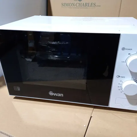 SWAN 700W MANUAL MICROWAVE