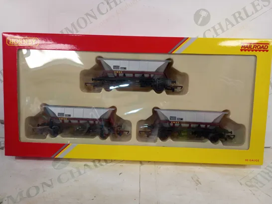 HORNBY RAILROAD 00 GAUGE HOPPER WAGONS