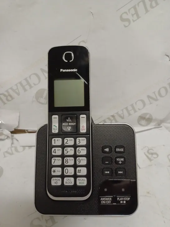 PANASONIC DIGITAL CORDLESS PHONE WITH ANSWER MACHINE KX-TGD620E