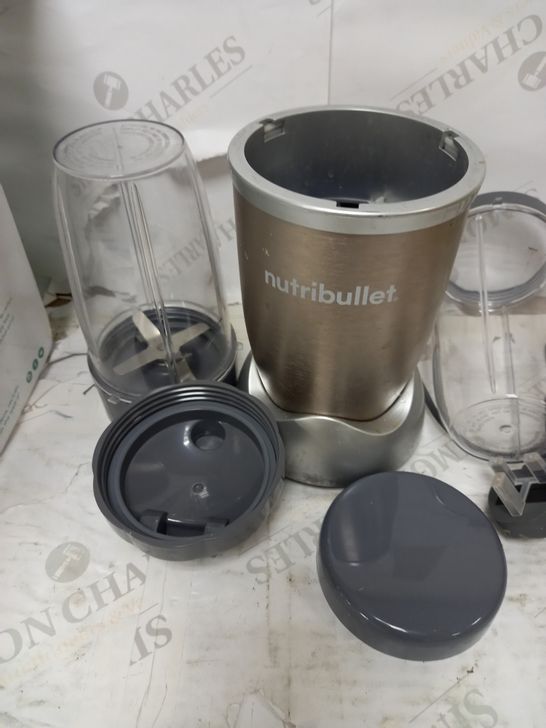 NUTRIBULLET 900 SERIES BLENDER 