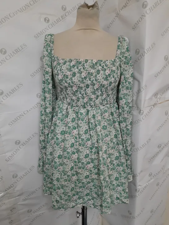 MISSGUIDED MILKMAID SHIRRED BUST MINI DRESS IN GREEN FLORAL SIZE 10
