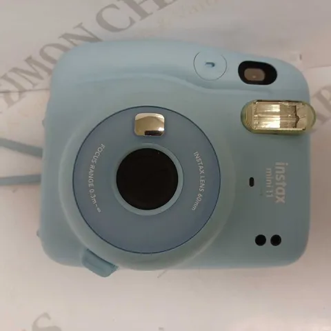 FUJIFILM INSTAX MINI 11 INSTANT DIGITAL CAMERA IN LIGHT BLUE