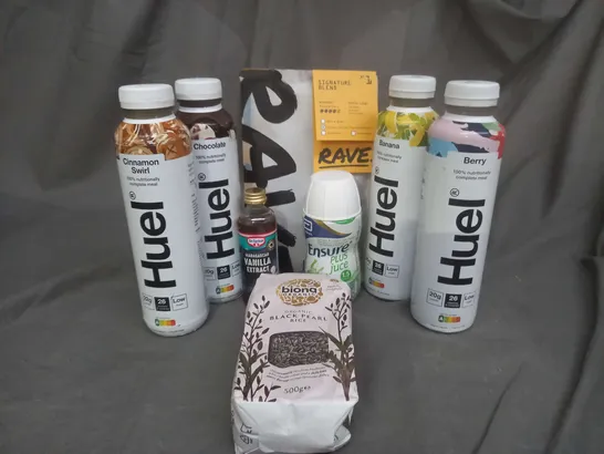 APPROXIMATELY 10 ASSORTED FOOD AND BEVERAGE PRODUCTS TO INCLUDE VANILLA EXTRACT 95 ML, RAVE COFFEE, HUEL PROTEIN SHAKE 500ML, BIONA ORGANIC BLACK RICE 