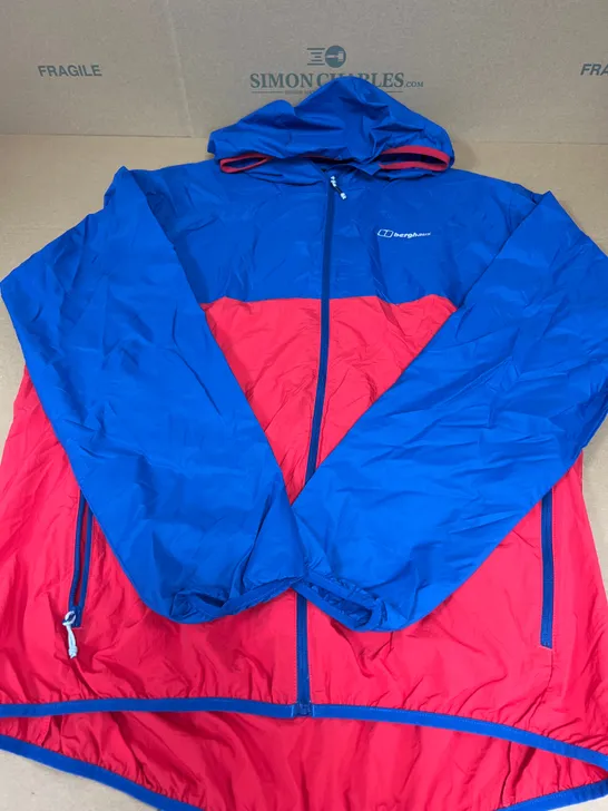 BERGHAUS LIGHTWEIGHT SHELL JACKET IN RED AND NAVY SIZE XXXL