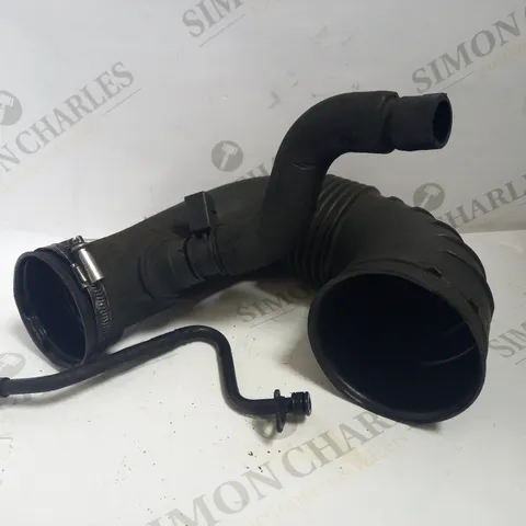 MERCEDES AIR INTAKE HOSE - A 648 094 01 97 LSA68-1 03