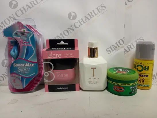 BOX OF APPROX 20 ASSORTED HEALTH AND BEAUTY ITEMS TO INCLUDE - O'KEEFFES WORKING HANDS - BARE BODY BRUSH - TED BAKER BODY LOTION ETC