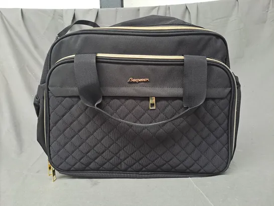 LEQUEEN SMALL DUFFLE BAG IN BLACK