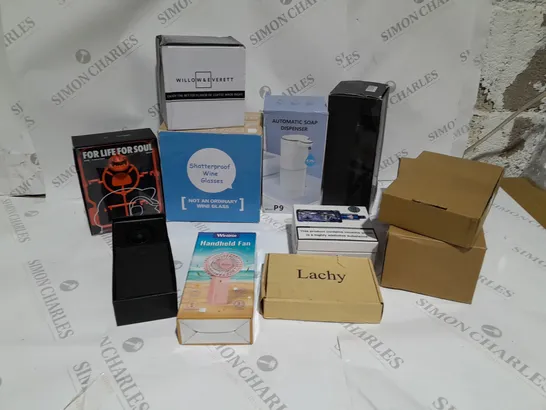 BOX OF APPROXIMATELY 10 ASSORTED ITEMS TO INCLUDE A DOORBELL CAMERA, AUTOMATIC SOAP DISPENSER AND A HANDHELD FAN