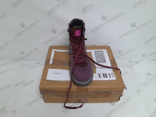 BOXED PAIR OF ADESSO MARLEY WATER RESISTANT HIKING BOOTS IN PURPLE/FUCHSIA SIZE 7