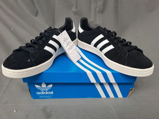 BOXED PAIR OF ADIDAS CAMPUS SHOES IN BLACK/WHITE UK SIZE 9.5