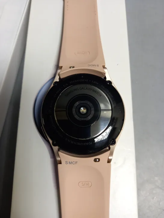 BOXED SAMSUNG GALAXY WATCH 4 - PINK/GOLD WITH 20MM STRAP