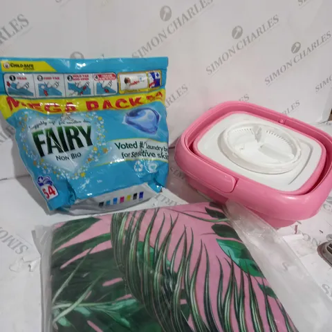 BOX OF APPROXIMATELY 15 ITEMS TO INCLUDE FAIRY PODS, PORTABLE WASHING MACHINE, IPAD CASE ETC