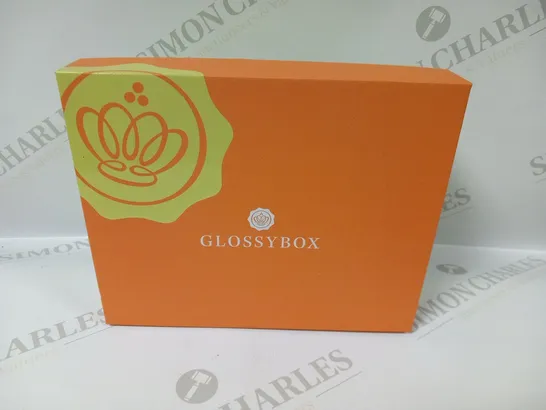 BOXED GLOSSYBOX GIFT SET