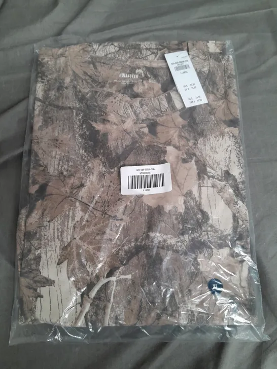 HOLLISTER HEAVYWEIGHT BOXING FIT CAMO T-SHIRT IN BROWN - XL