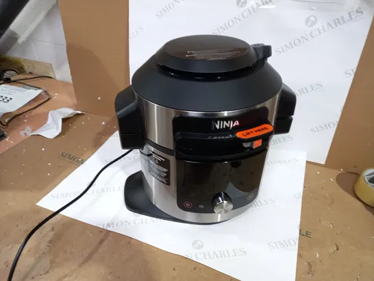 NINJA FOODI SMARTLID MULTI COOKER