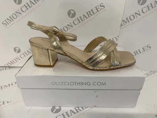 BOXED PAIR OF QUIZ OPEN HEELS SIZE 8 