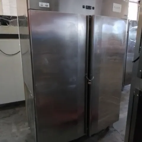 COMMERCIAL STAINLESS DOUBLE DOOR REFRIGERATED FOOD STORAGE UNIT 